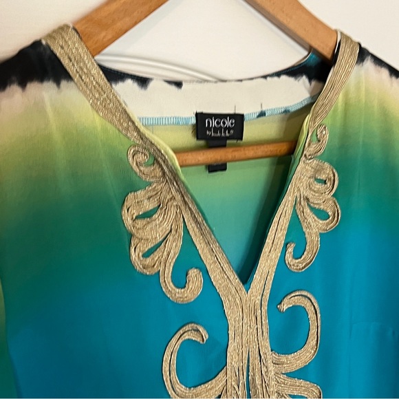 Tunic - Picture 3 of 9